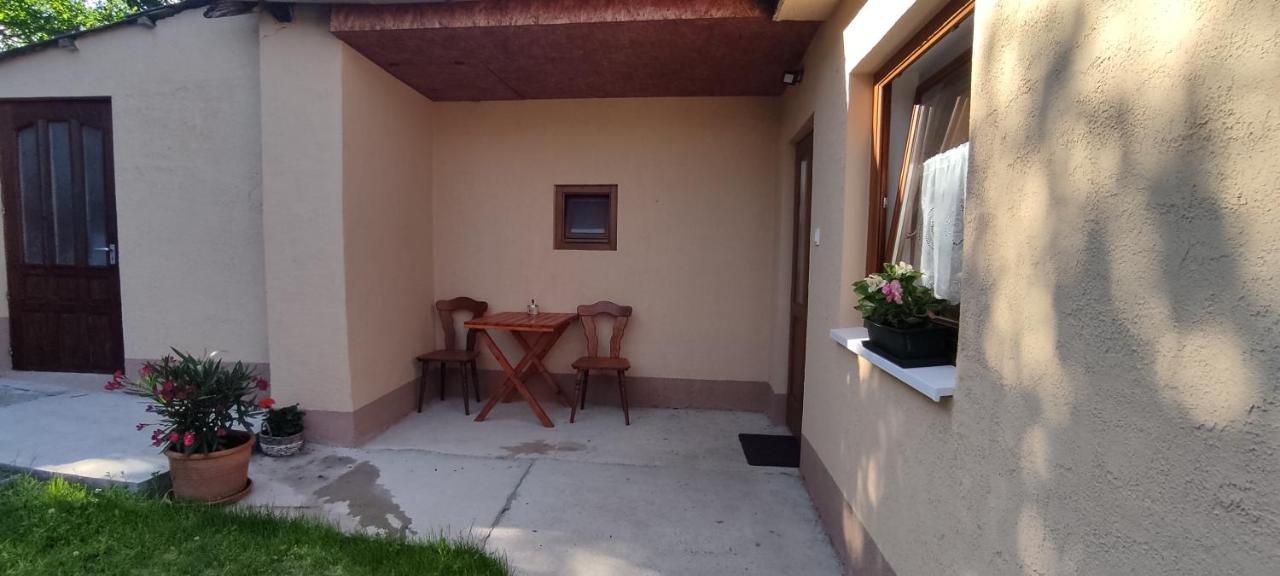 Villa Andrea Vendeghaz Egerszolat Exterior foto